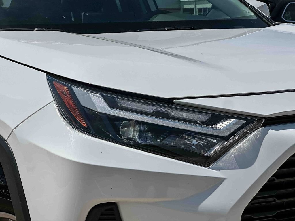 Certified Used 2025 White Toyota XLE image 10