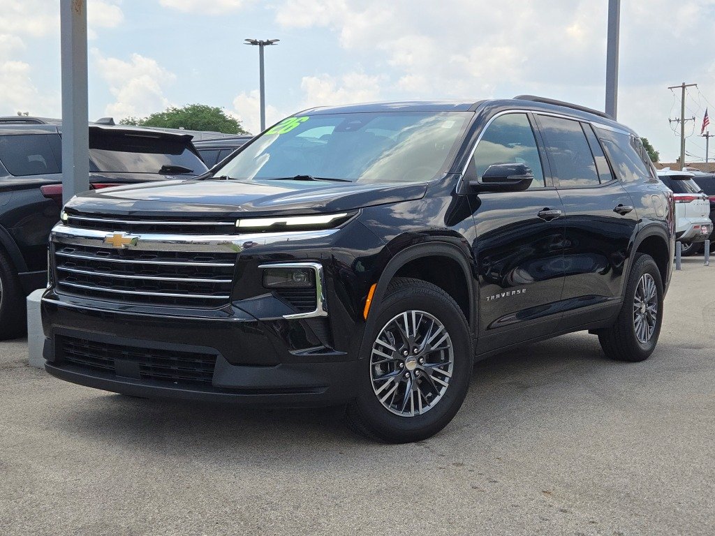 2026 Chevrolet Traverse AWD LT's photo