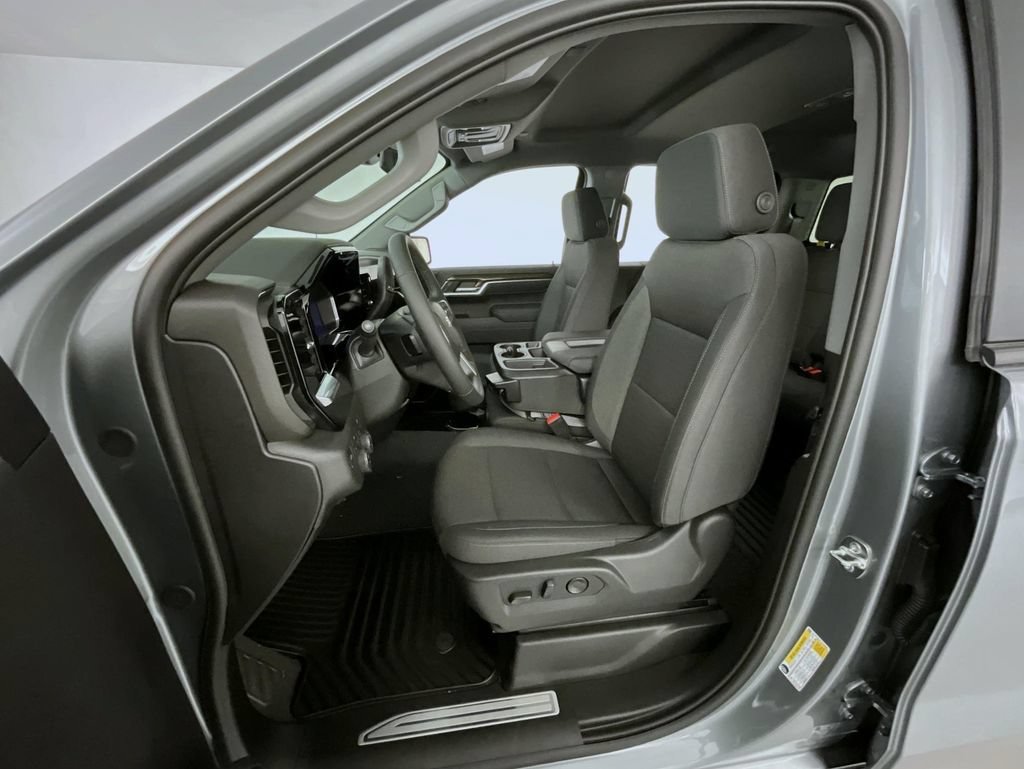 New 2026 Sterling Gray Metallic Chevrolet LT (2FL) image 10