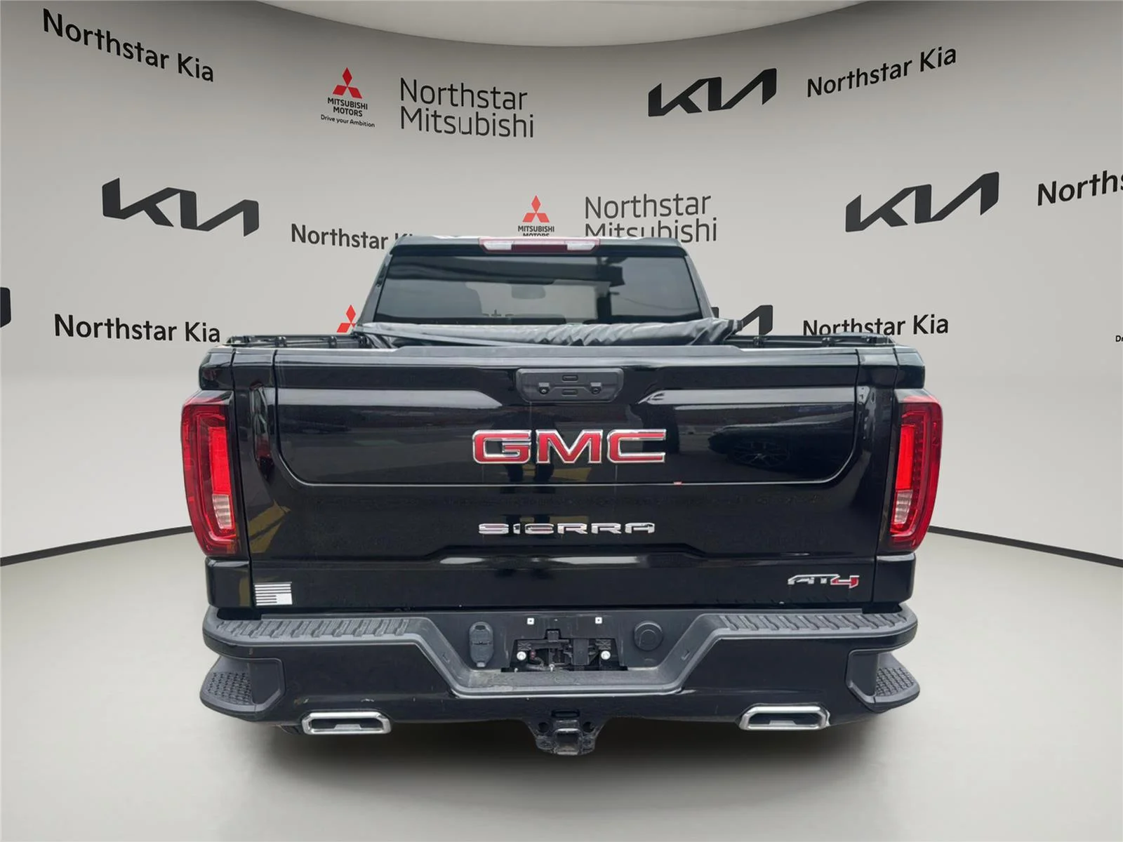 Used 2022 Onyx Black GMC AT4 image 4