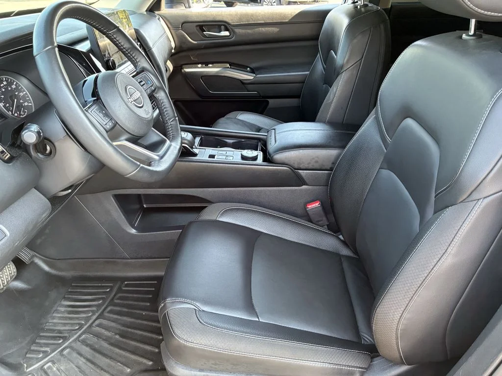 Used 2024 Black Nissan SL image 16