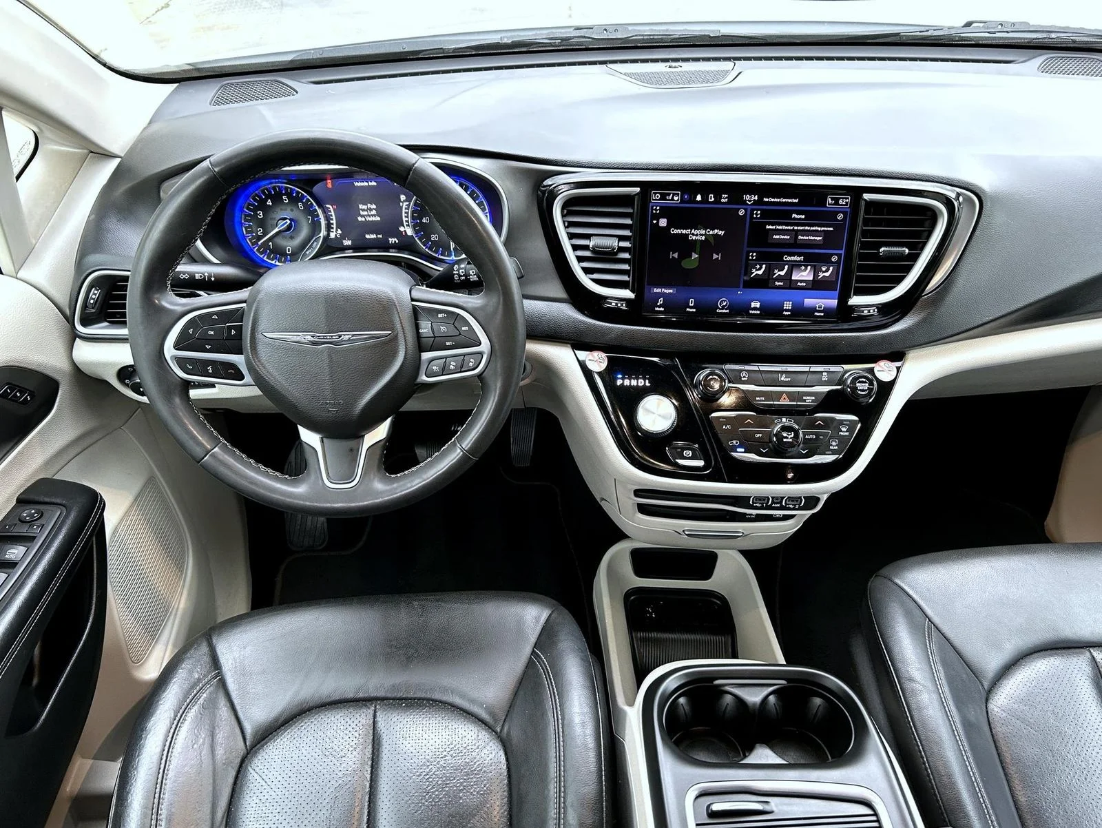 Used 2022 White Chrysler Touring L image 14
