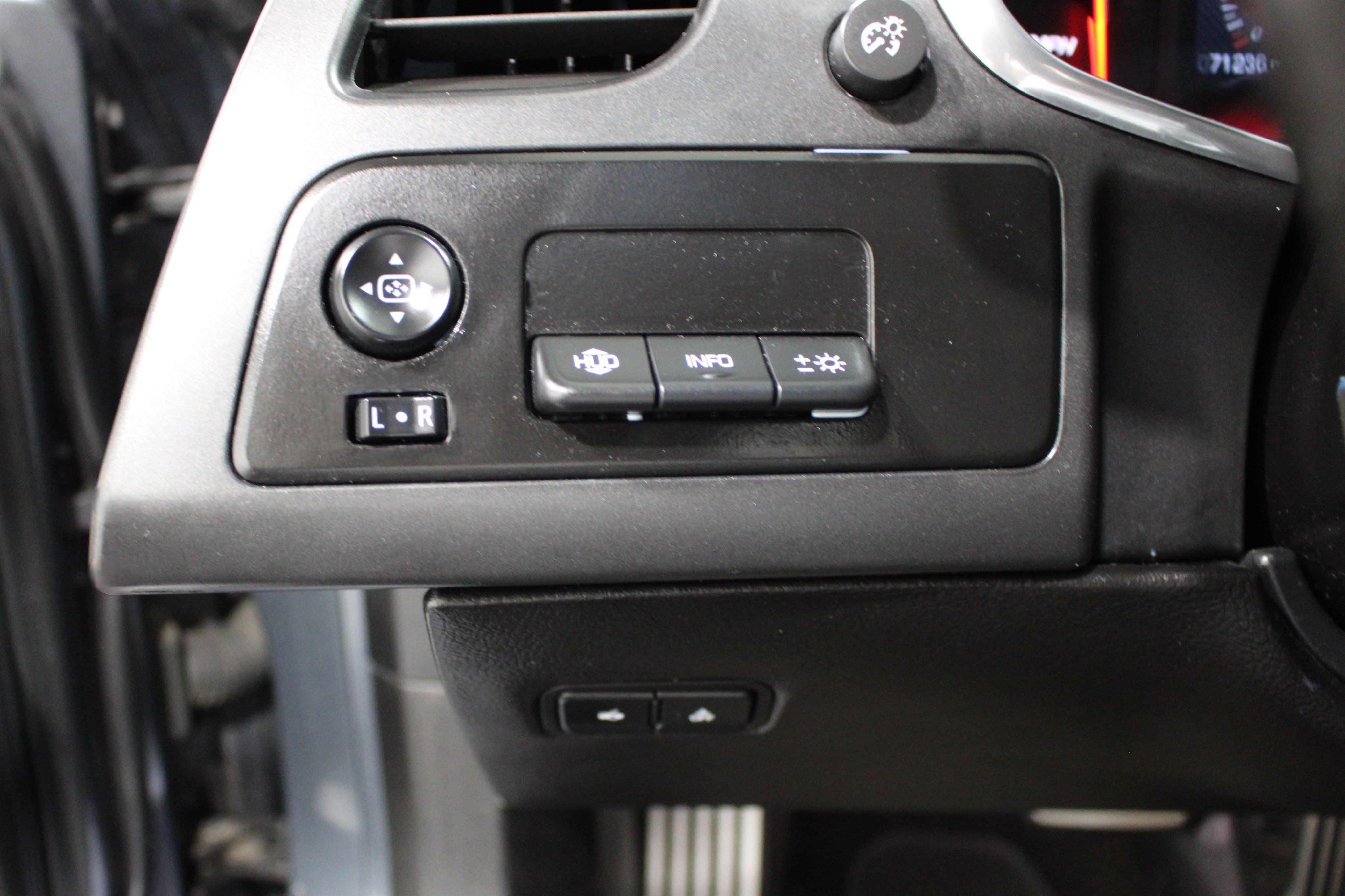 Used 2014 Cyber Gray Metallic Chevrolet Z51 2LT image 7