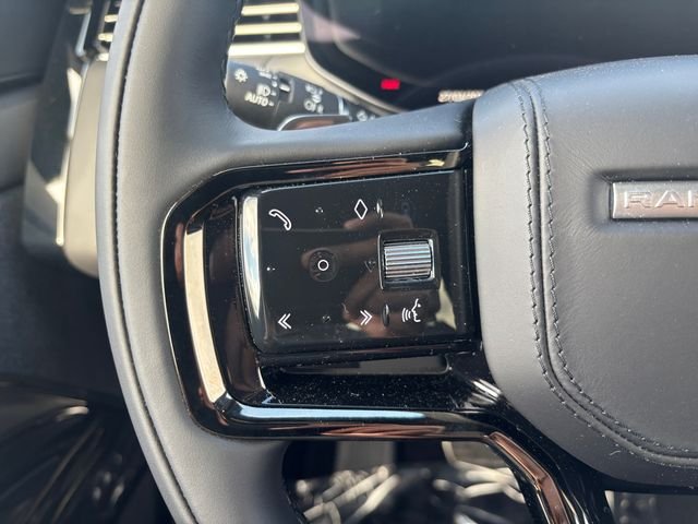 New 2026 Santorini Black Land Rover Dynamic SE image 22