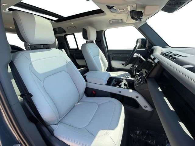 Certified Used 2026 Blue Land Rover X-Dynamic SE image 16