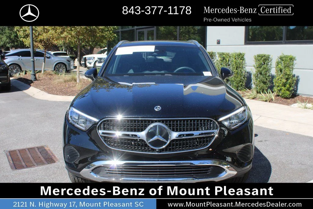 Certified Used 2025 Black Mercedes-Benz GLC 300 image 18