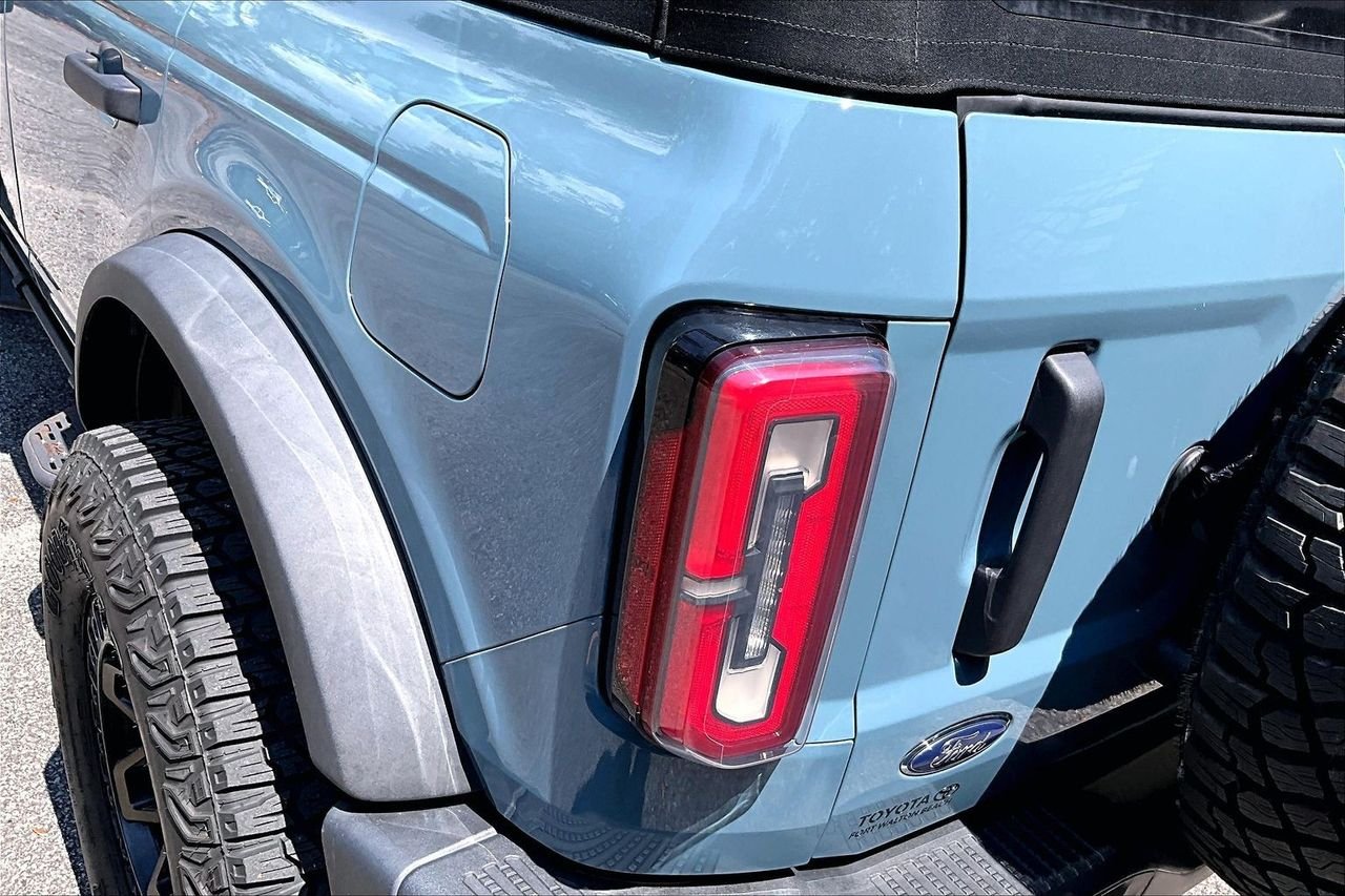 Used 2023 Blue Ford Badlands image 20