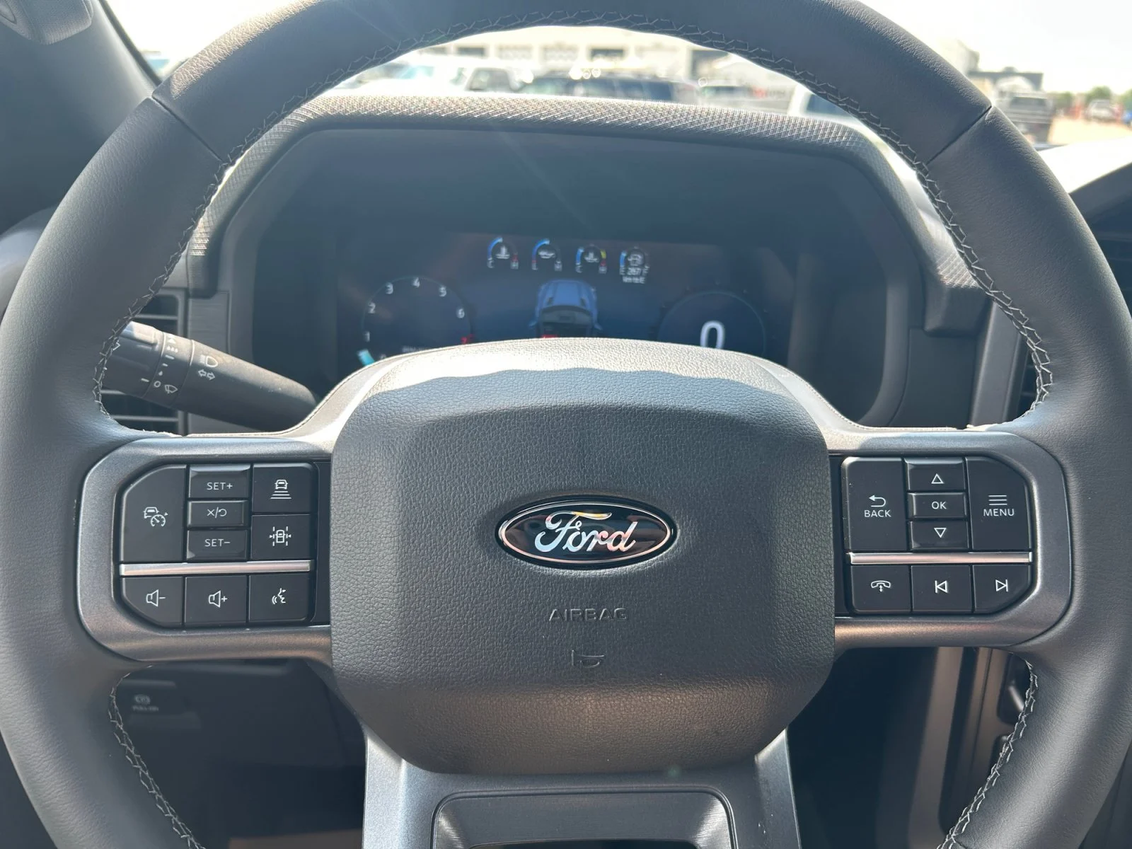 New 2026 Oxford White Ford XLT image 21