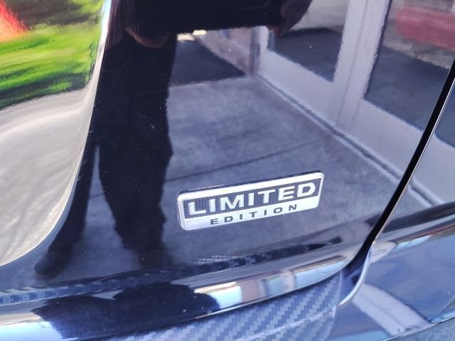 Used 2024 Black Mitsubishi LE image 31