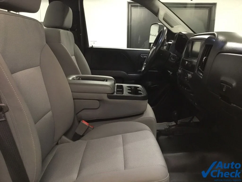 Used 2018 White Chevrolet Work Truck image 30