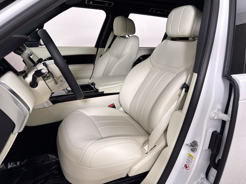 New 2026 OSTUNI PRL WHT Land Rover SE LWB image 11