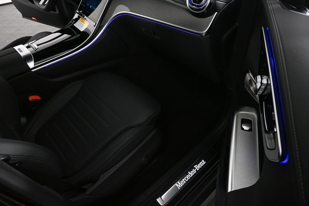 New 2026 Graphite Grey Metallic Mercedes-Benz GLC 300 image 21
