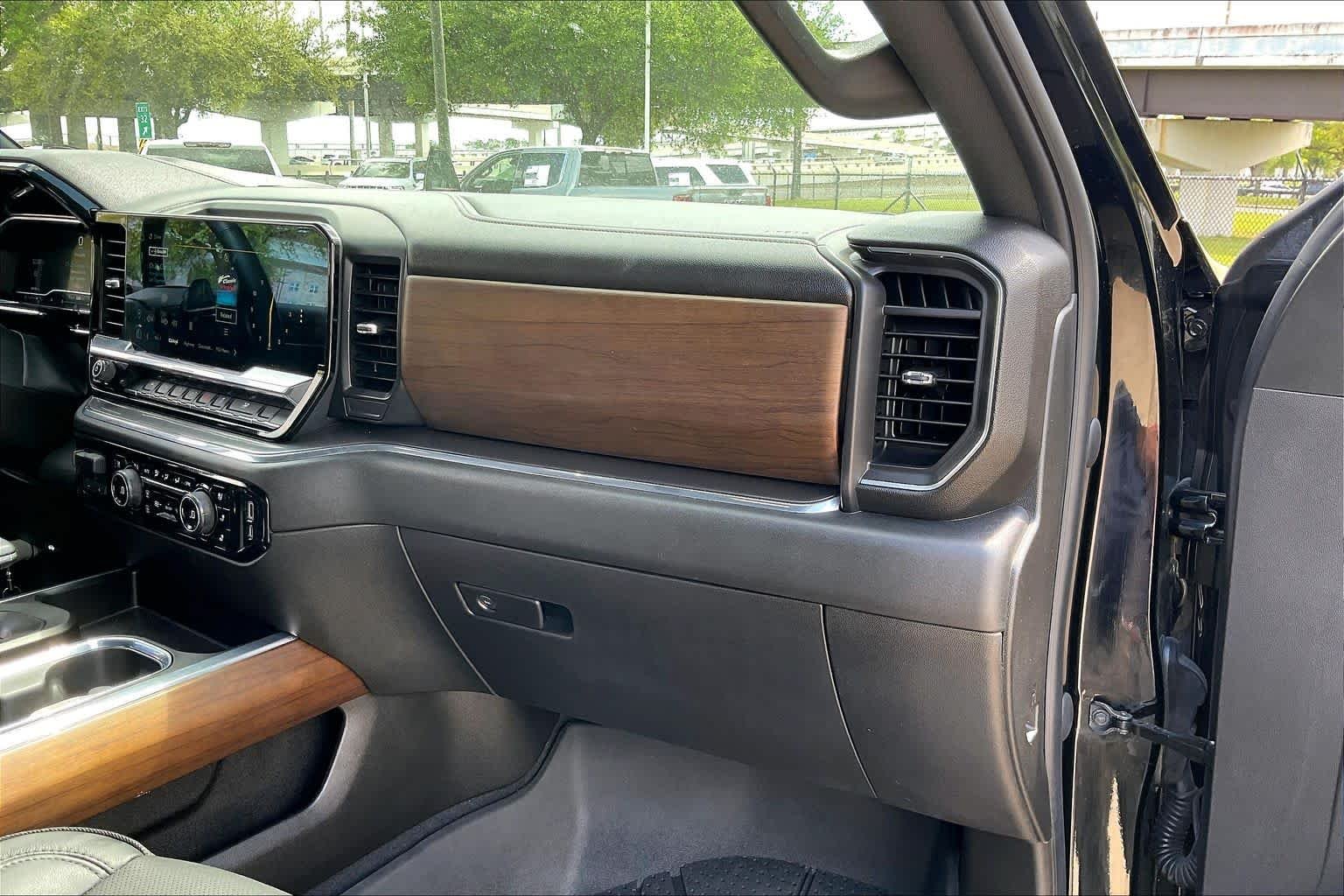 Used 2024 Black Chevrolet High Country image 18