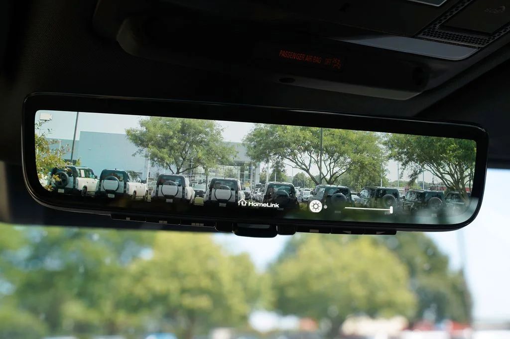 New 2026 Santorini Black Land Rover X-Dynamic SE image 20