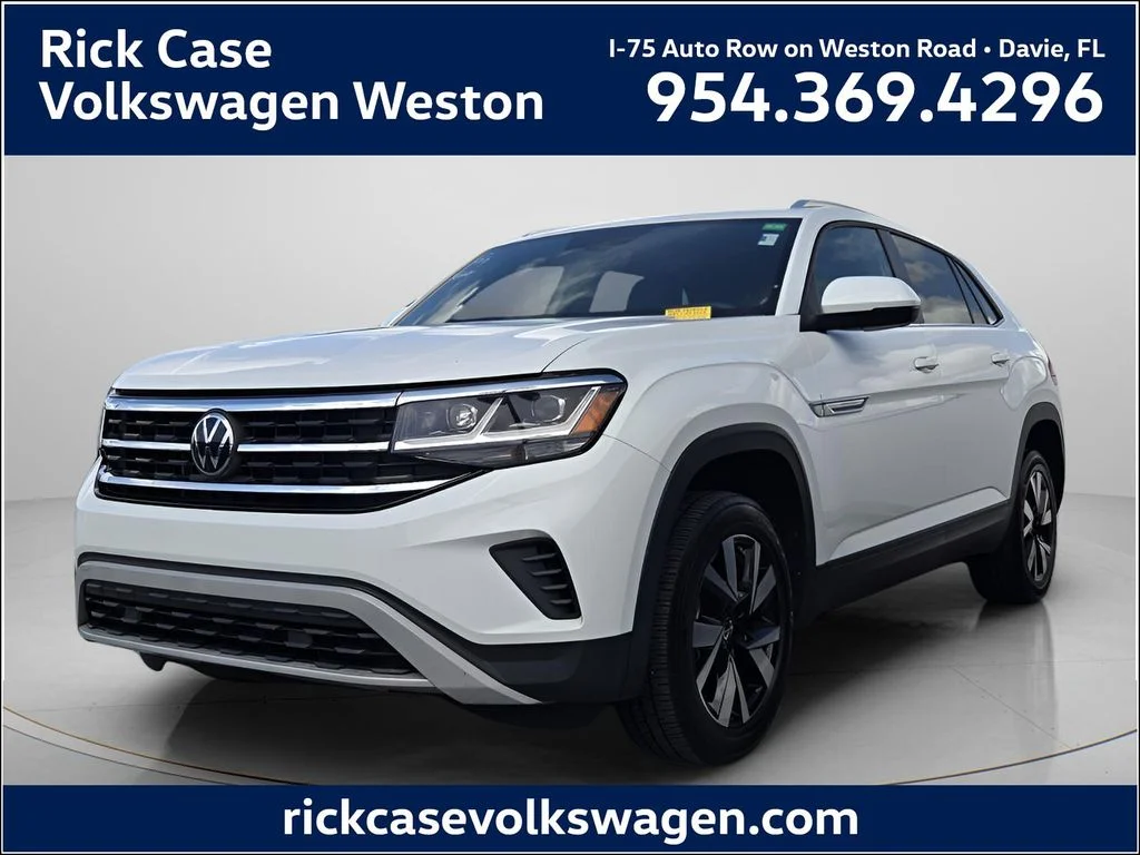 Used 2023 White Volkswagen 2.0T SE image 1