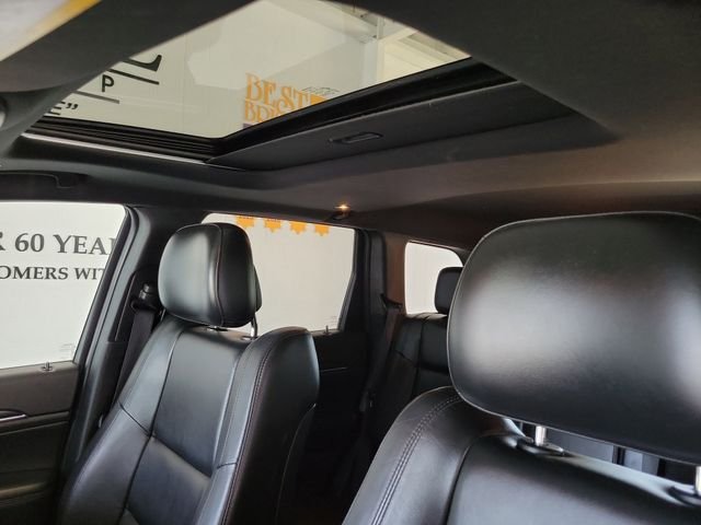Used 2020 Blue Jeep Limited image 10