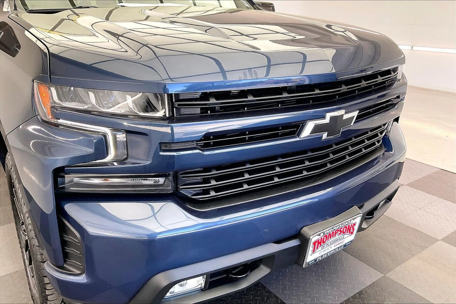 Used 2021 Northsky Blue Metallic Chevrolet RST image 30