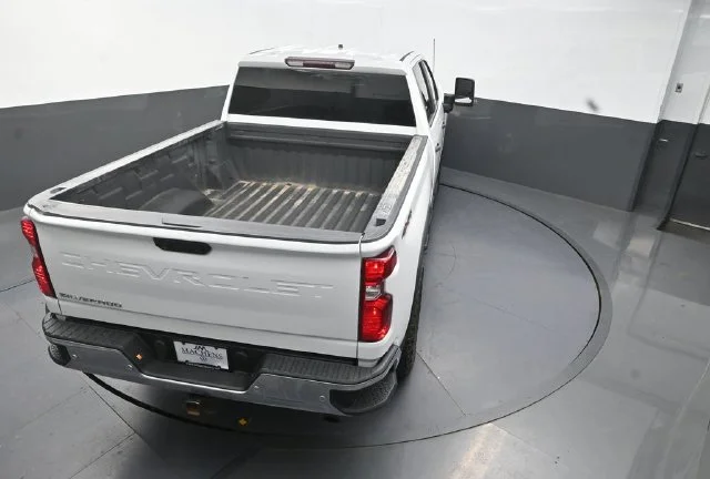 Used 2021 White Chevrolet Work Truck image 22