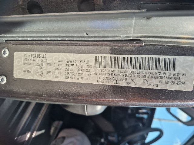 Used 2020 Crystal Metallic Jeep Sport S image 29