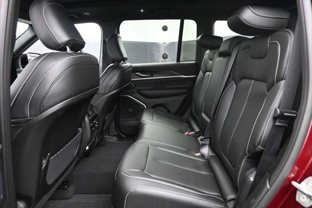 New 2026 Velvet Red Pearl-Coat Exterior Paint Jeep Limited image 12