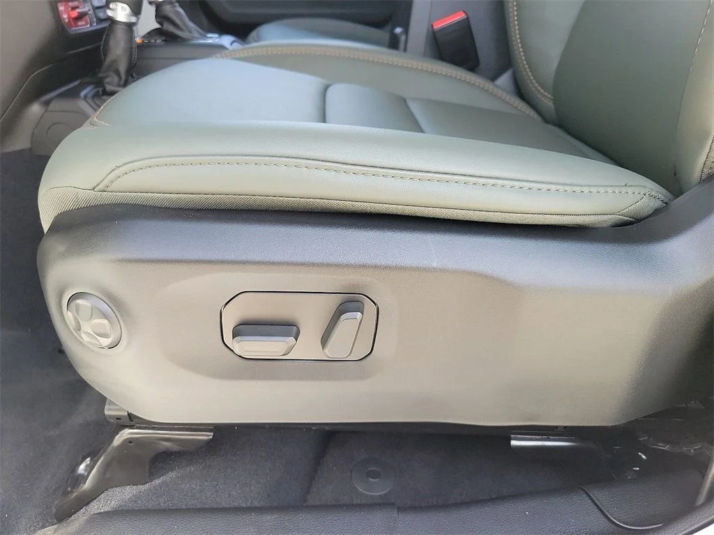 2025 Jeep Gladiator Mojave - Photo 15