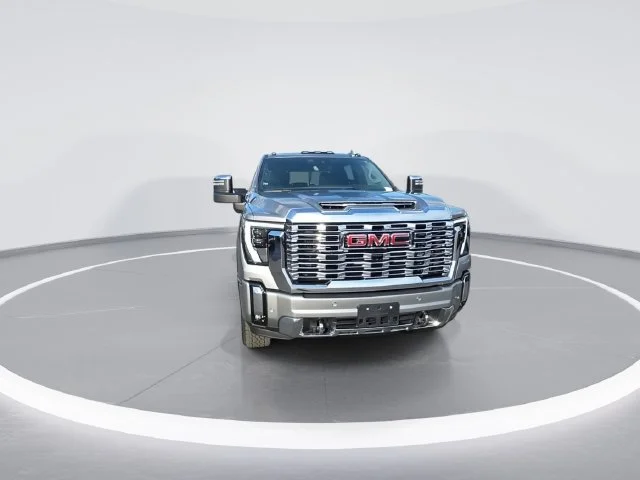 Used 2026 Silver GMC Denali image 3