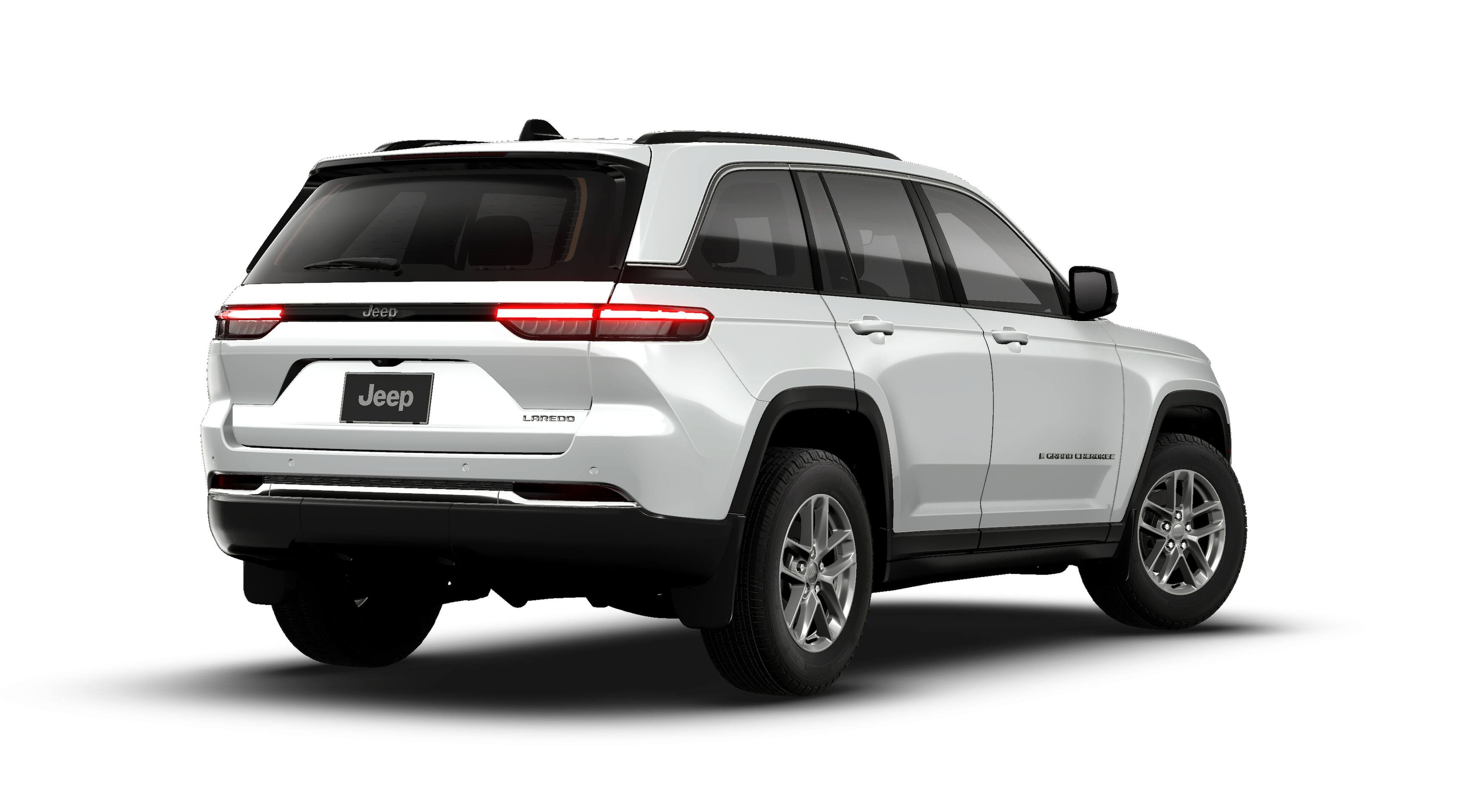 New 2026 Silver Zynith Exterior Paint Jeep Laredo X image 14