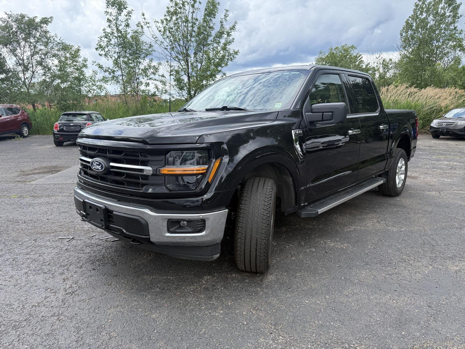 Used 2025 Agate Black Ford XLT image 2