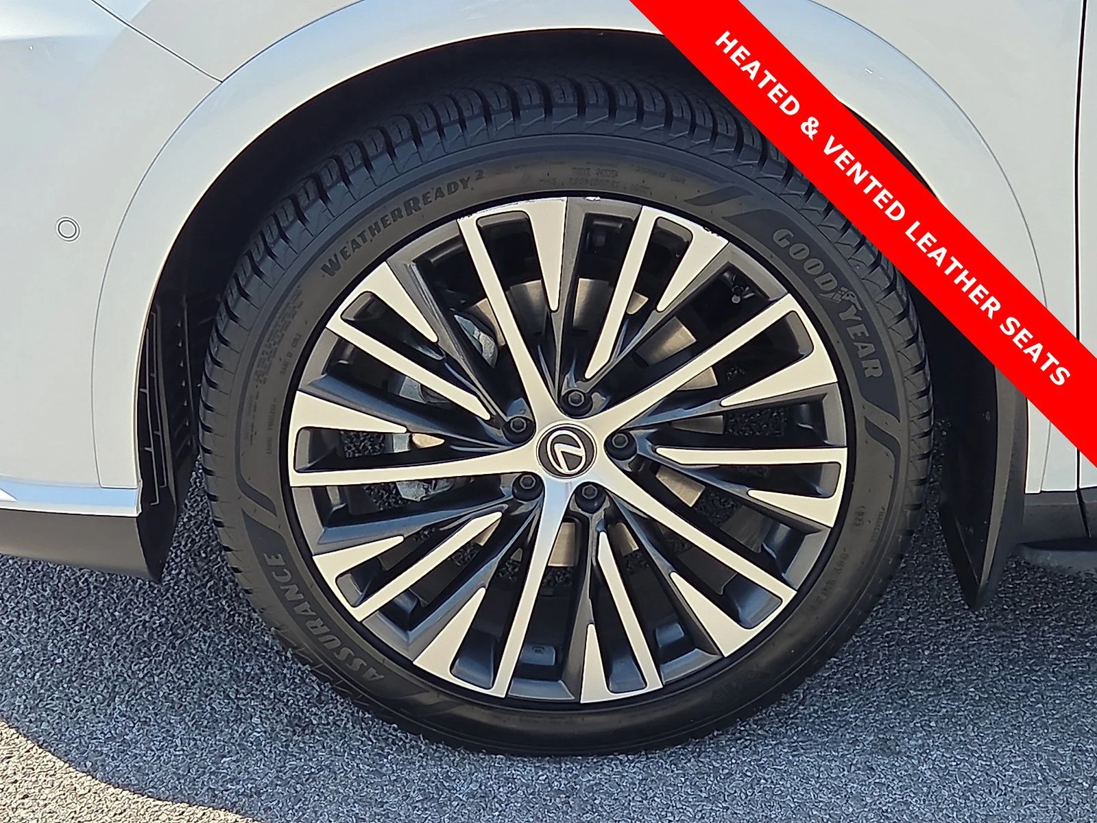 2024 Lexus RX 350 - Photo 7