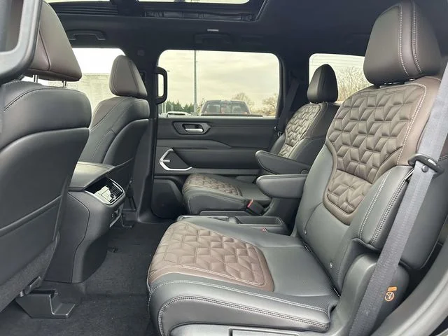2026 Nissan Armada Platinum Reserve - Photo 13