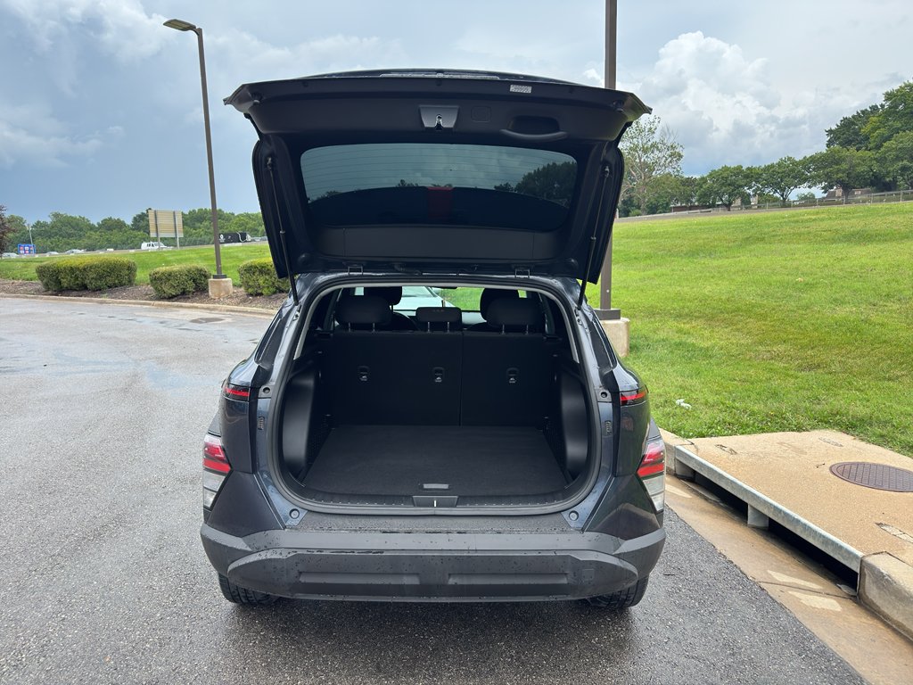 Used 2025 Denim Blue Hyundai SEL image 7