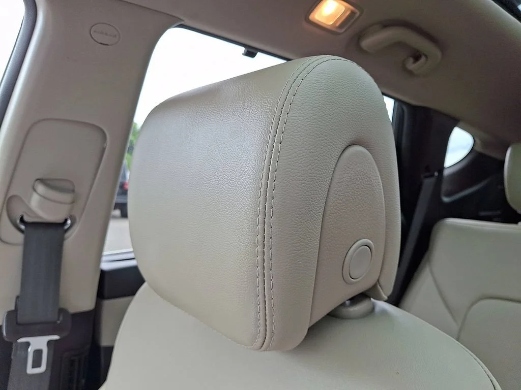 Used 2018 Twilight Black Hyundai 2.0T Ultimate image 18