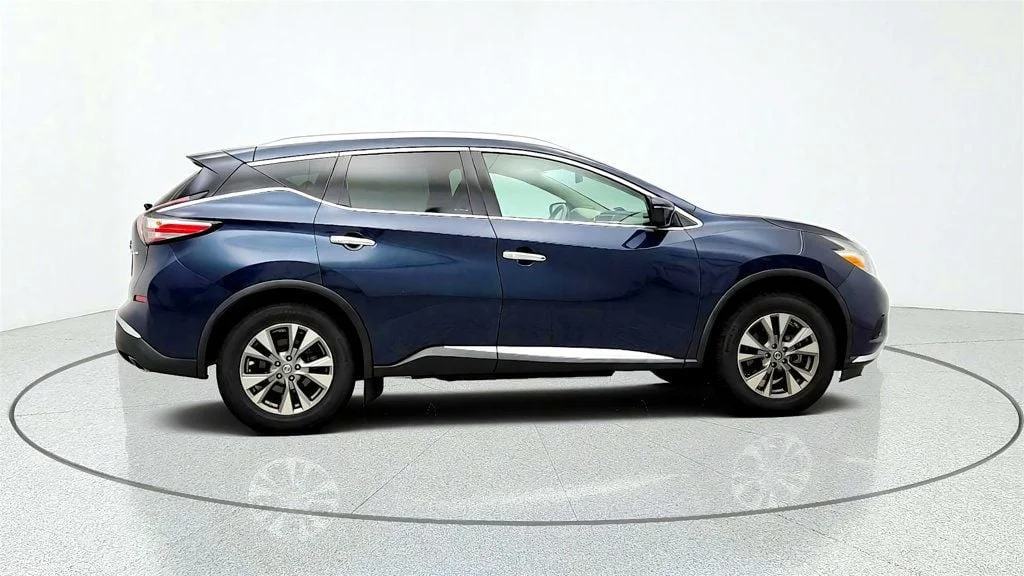 Used 2016 Arctic Blue Metallic Nissan SL AWD w/ Technology Package & Panoramic Moonroof image 4
