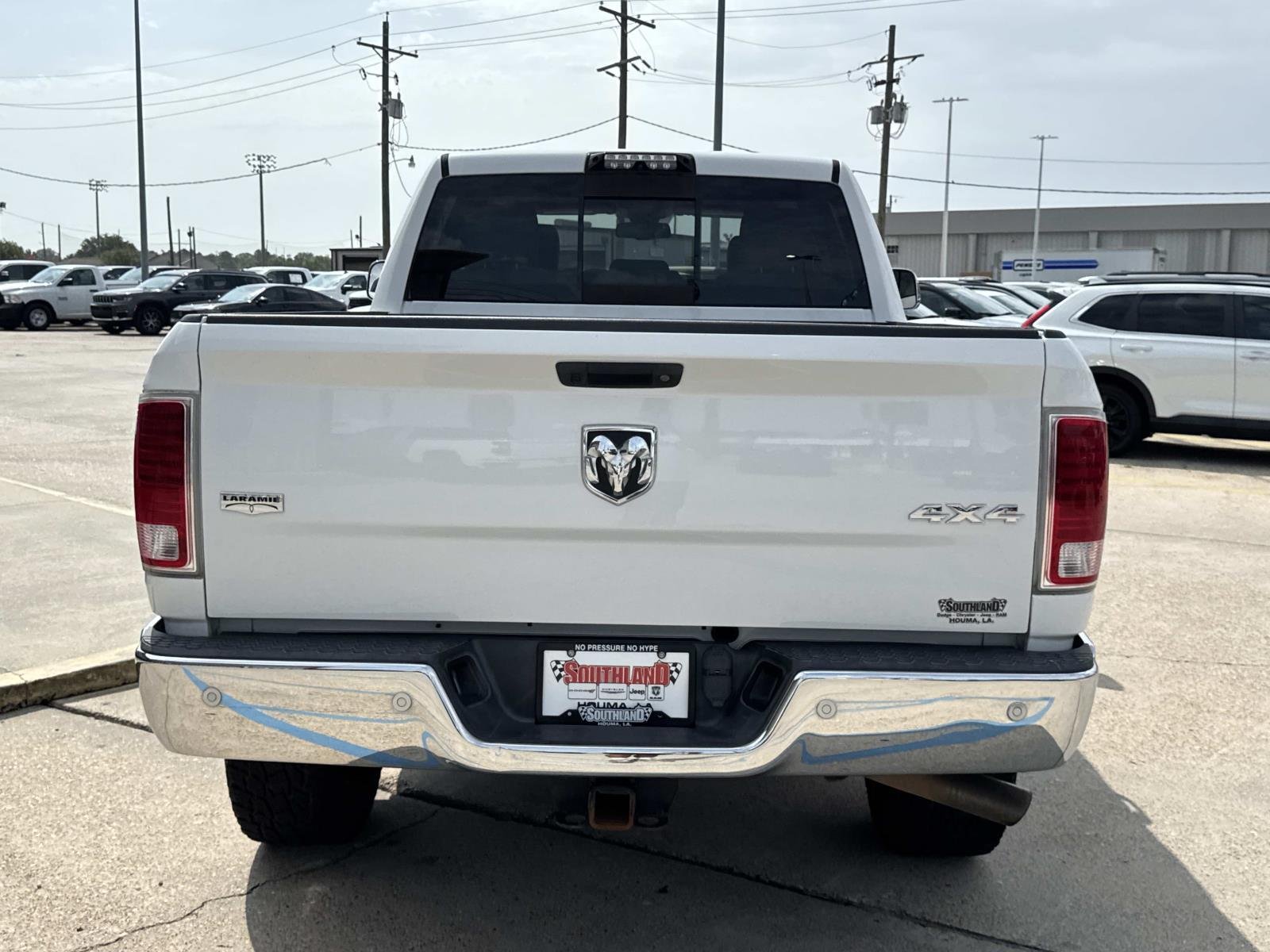 Used 2018 Bright White Clearcoat Ram Laramie image 6