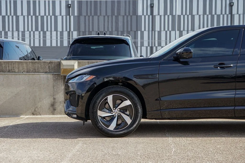 2026 Jaguar F-Pace R-Dynamic S - Photo 7