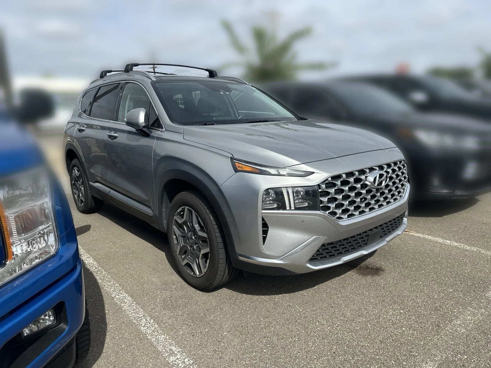 Used 2022 Silver Hyundai Limited image 2