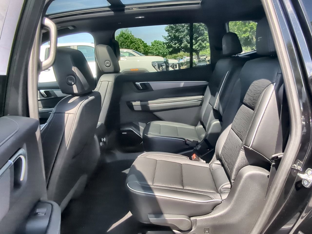 2026 Buick Enclave Sport Touring - Photo 26