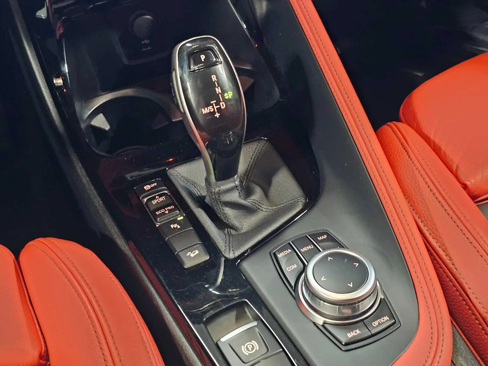 Used 2020 Alpine White BMW M35i image 20