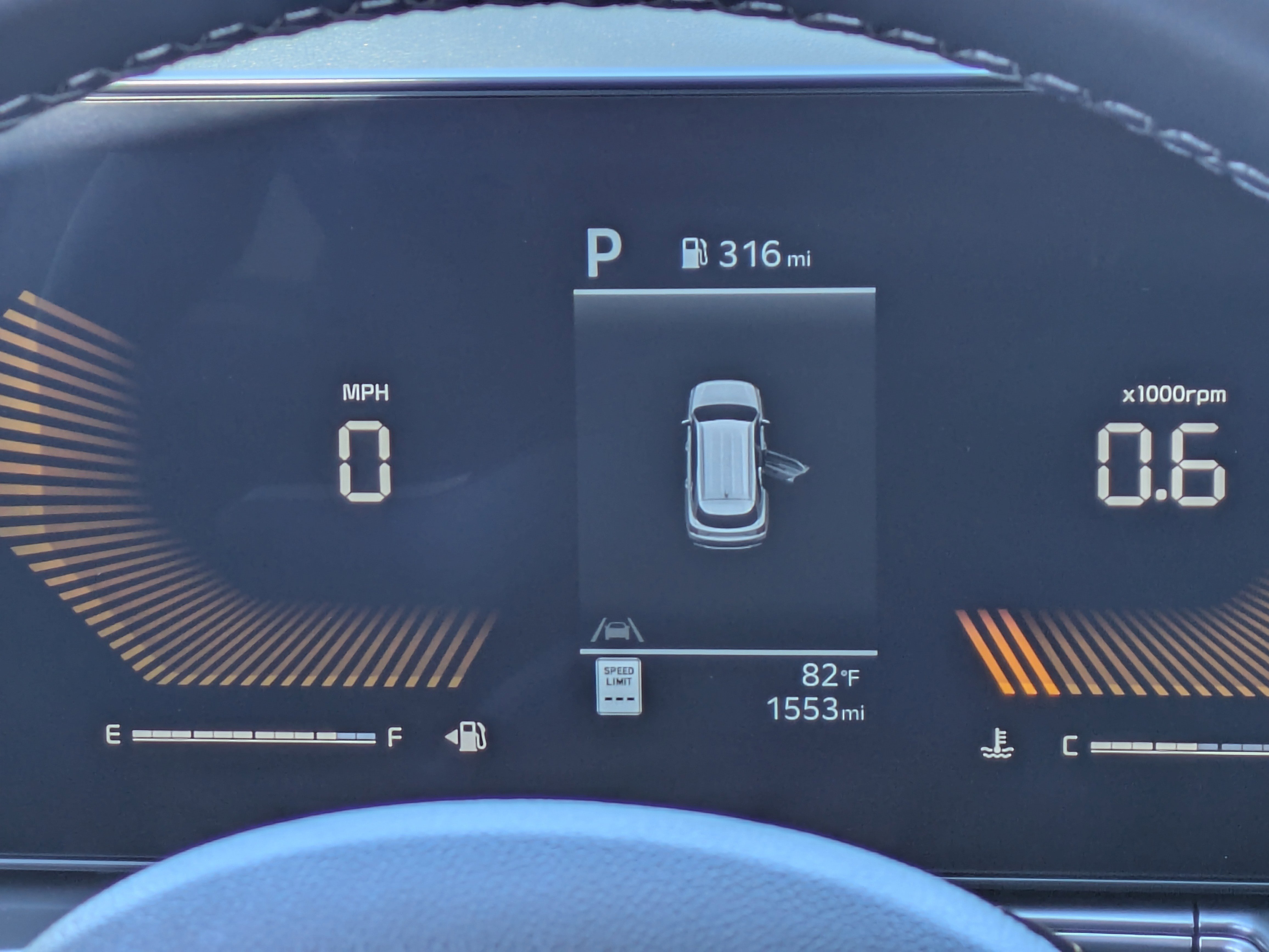 2025 Kia Sorento S - Photo 31