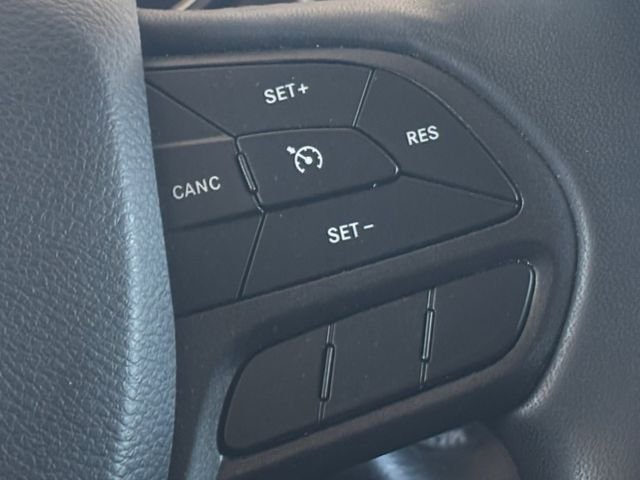Used 2022 White Jeep Trailhawk image 13