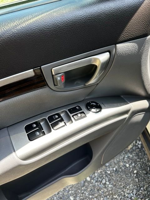 Used 2012 Frost White Pearl Hyundai GLS image 9