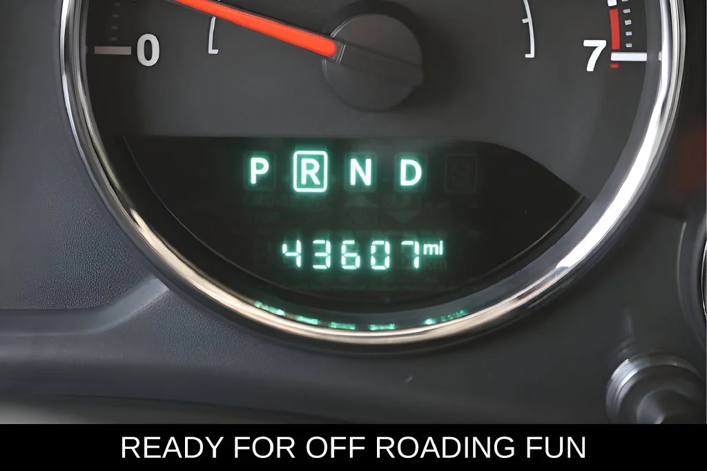 Used 2018 Gray Jeep Unlimited Sport image 28