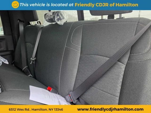 New 2026 Diamond Black Crystal Pearl-Coat Exterior Paint RAM Tradesman image 9