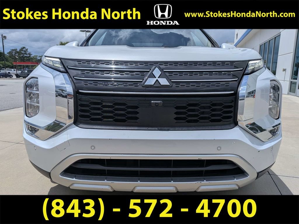Used 2023  Mitsubishi SE image 10