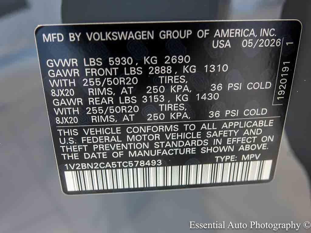 New 2026 Pure Gray Volkswagen 2.0T SEL image 22