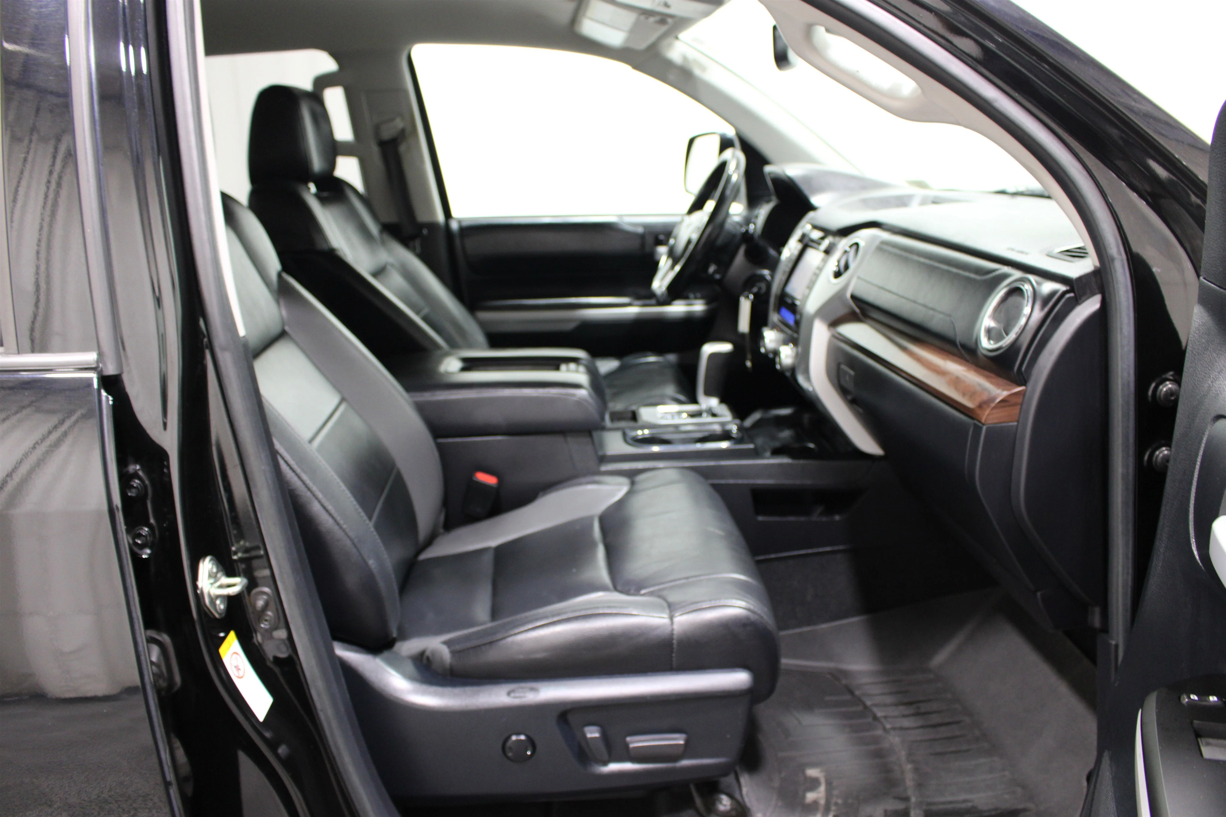 2018 Toyota Tundra Limited - Photo 23