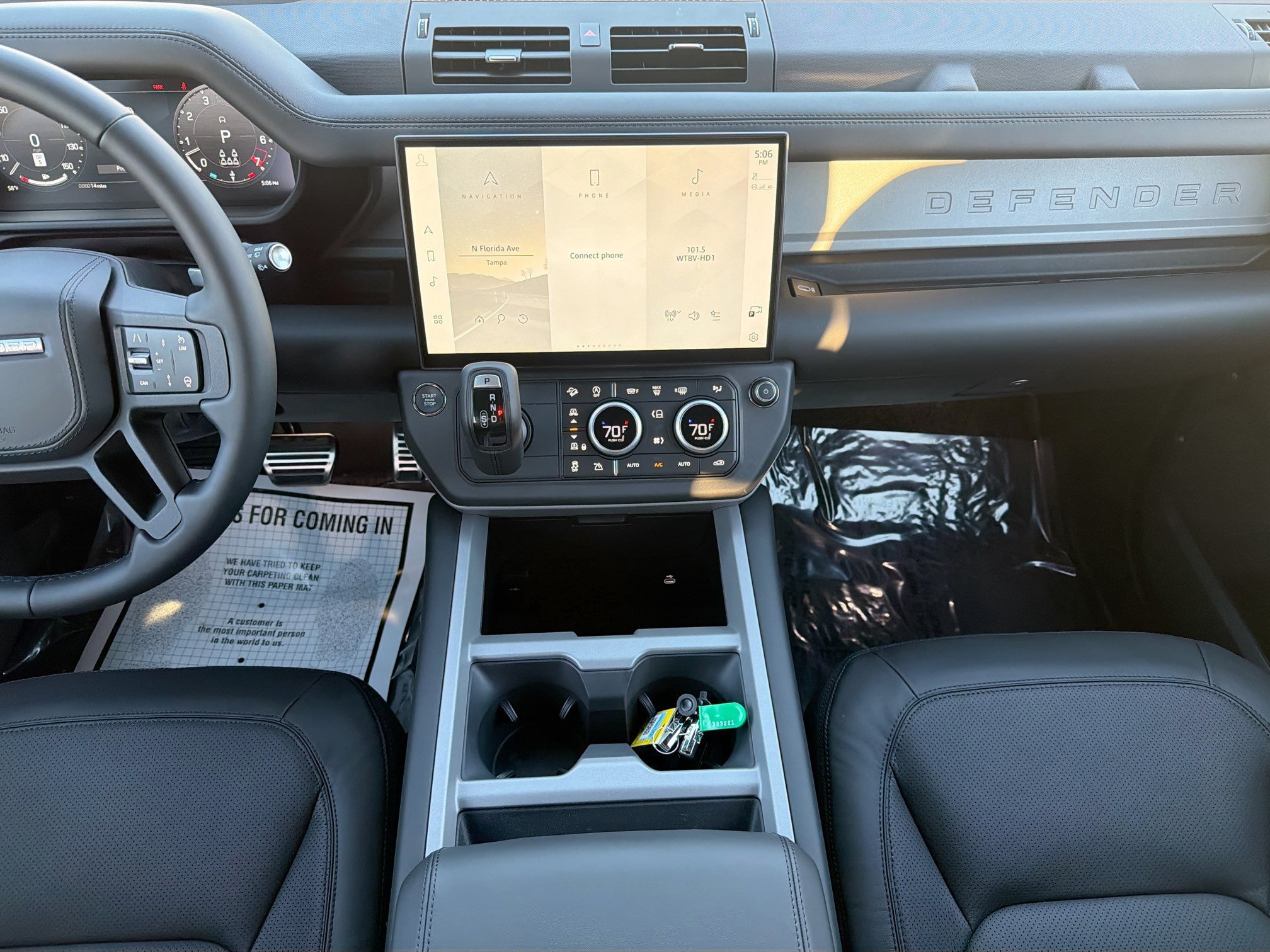 2026 Land Rover Defender V8 - Photo 18