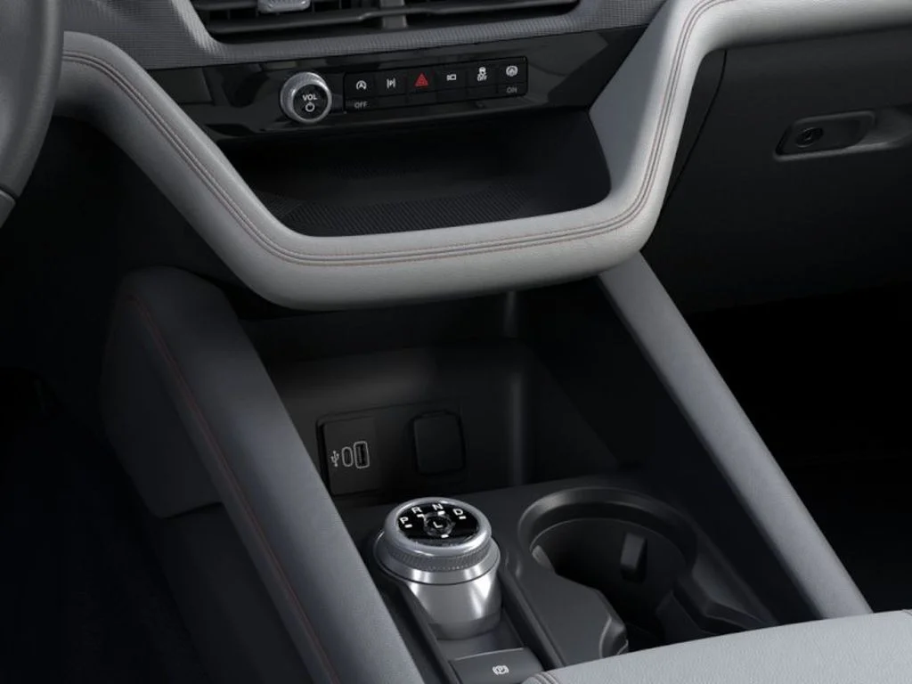 New 2026 Star White Metallic Tri-Coat Ford Active™ image 15