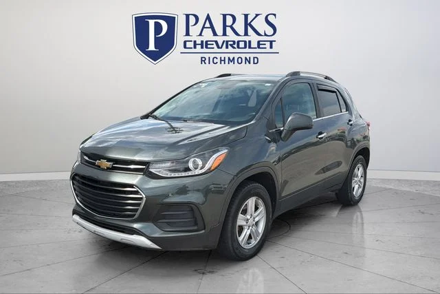 Used 2018 Gray Chevrolet LT image 3