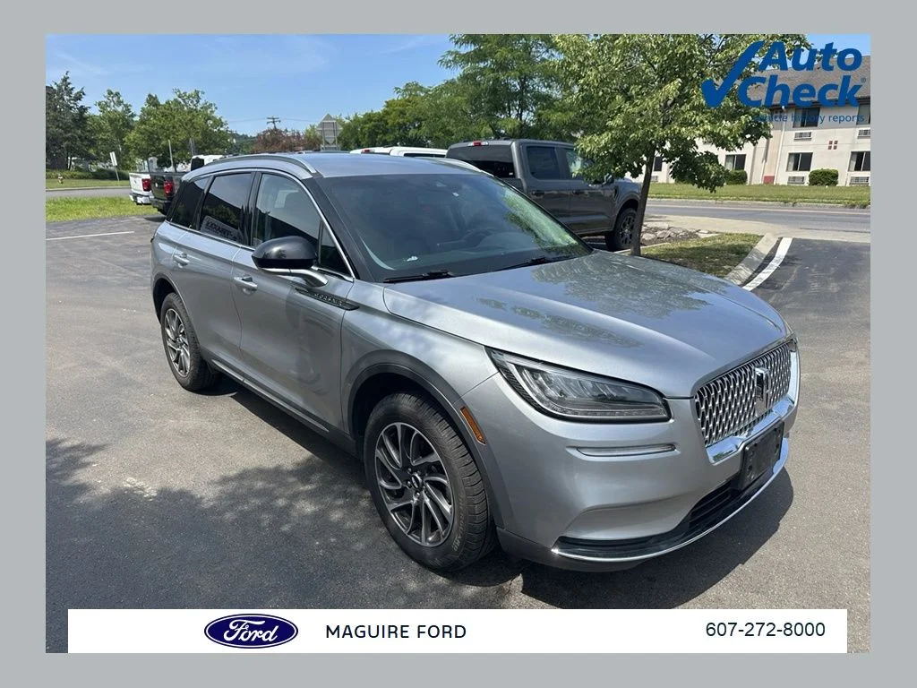 Used 2022 Silver Lincoln Standard image 1